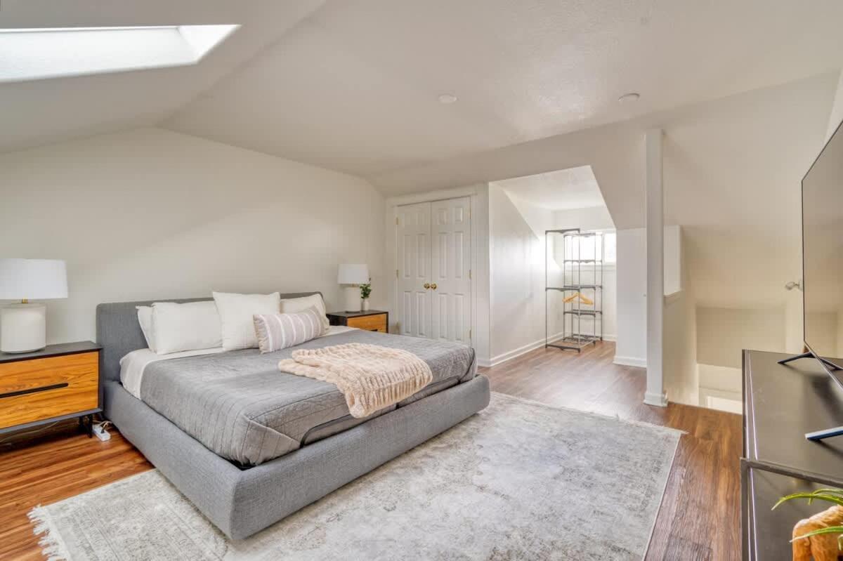 Stay Portland - Perfect Portland Farmhouse Loft - Breweries & Bars Екстериор снимка